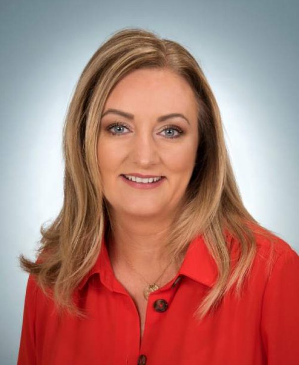 Edel Hunt(Web) 500 625 66 c1