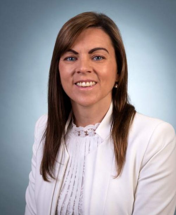 Elayne McDonnell 500 625 66 c1